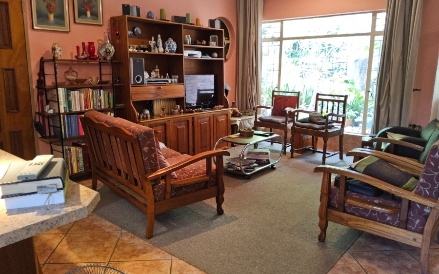 3 Bedroom Property for Sale in Kannoniers Park North West